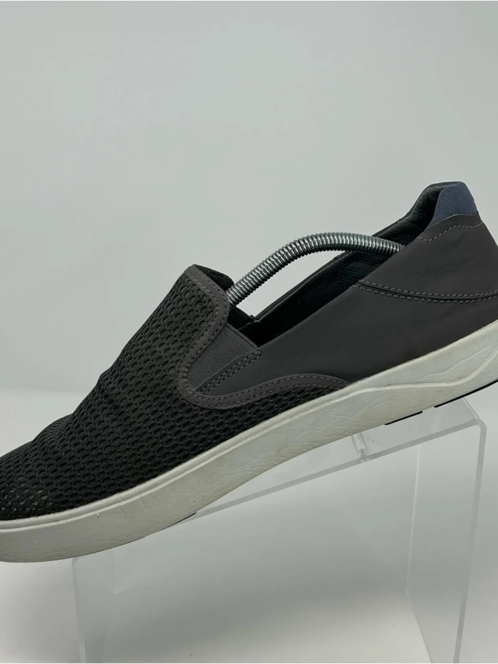 OluKai Lae‘ahi Men's Slip-On Sneakers Gray/Blue Breathable Casual Shoes Size 12